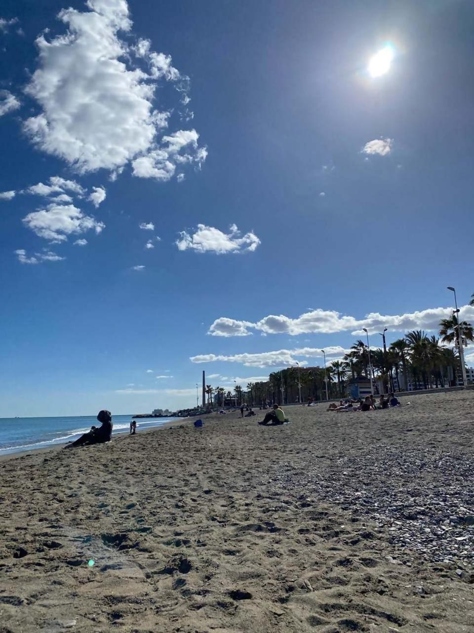 La Caramba Amplio Apartamento En La Playa Málaga Dış mekan fotoğraf