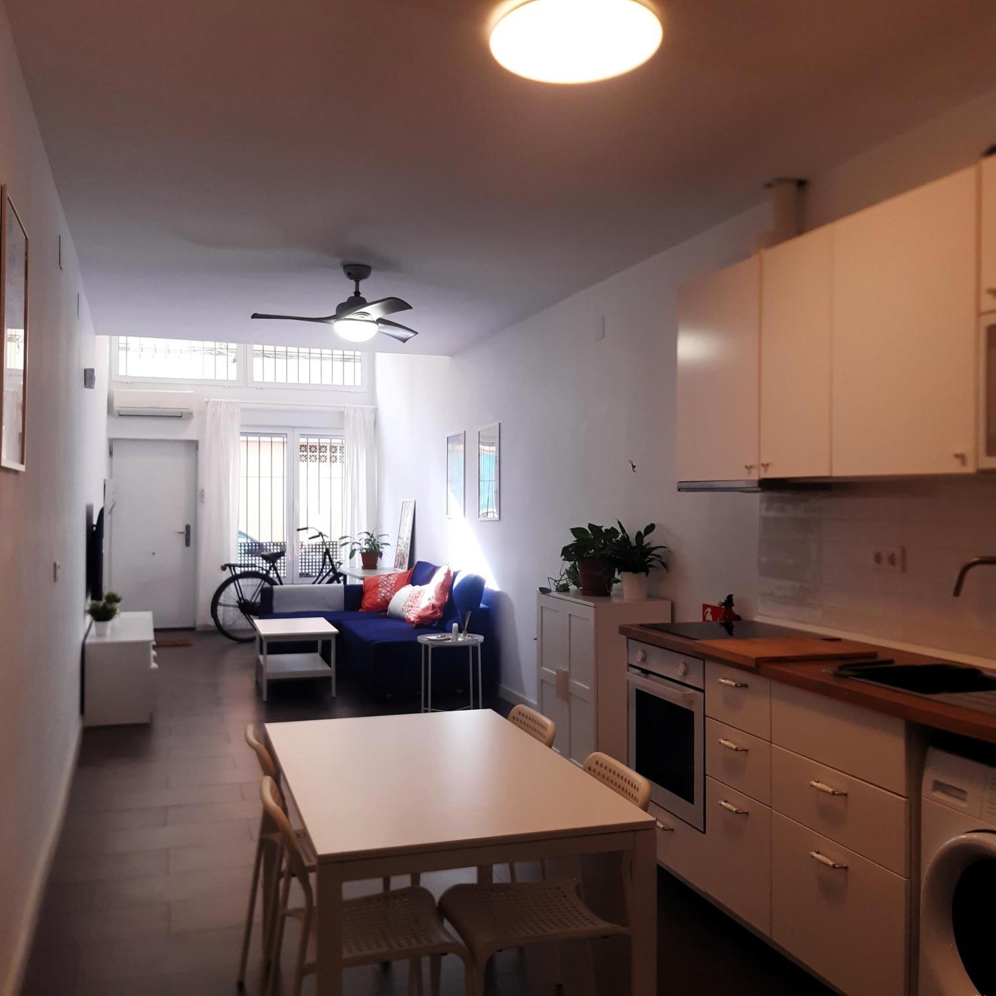 La Caramba Amplio Apartamento En La Playa Málaga Dış mekan fotoğraf